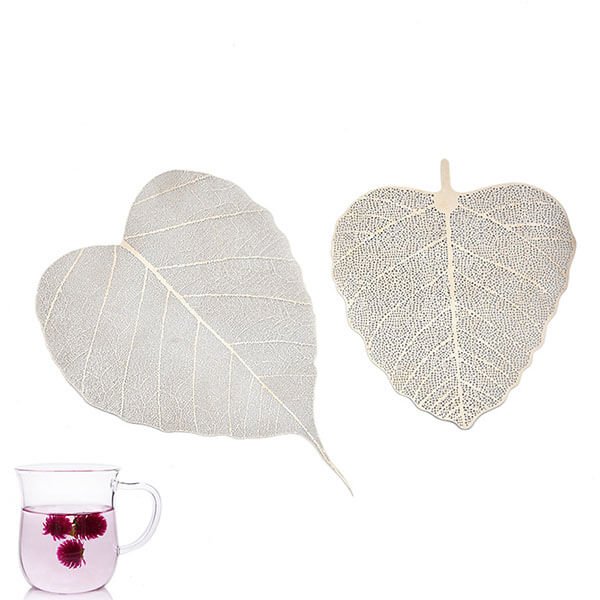 Leaf shaped tea infuser