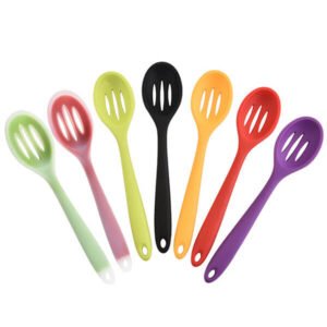 Silicone splot spoon