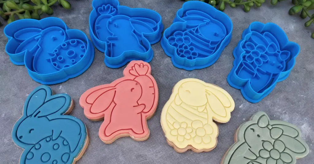 How Do You Keep Plastic Cookie Mold from Melting in the Oven?